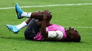 表现乏力成 表现乏力成