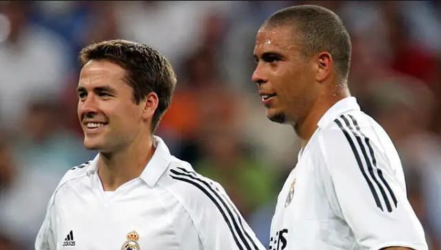 他在纽约尼 他在纽约尼